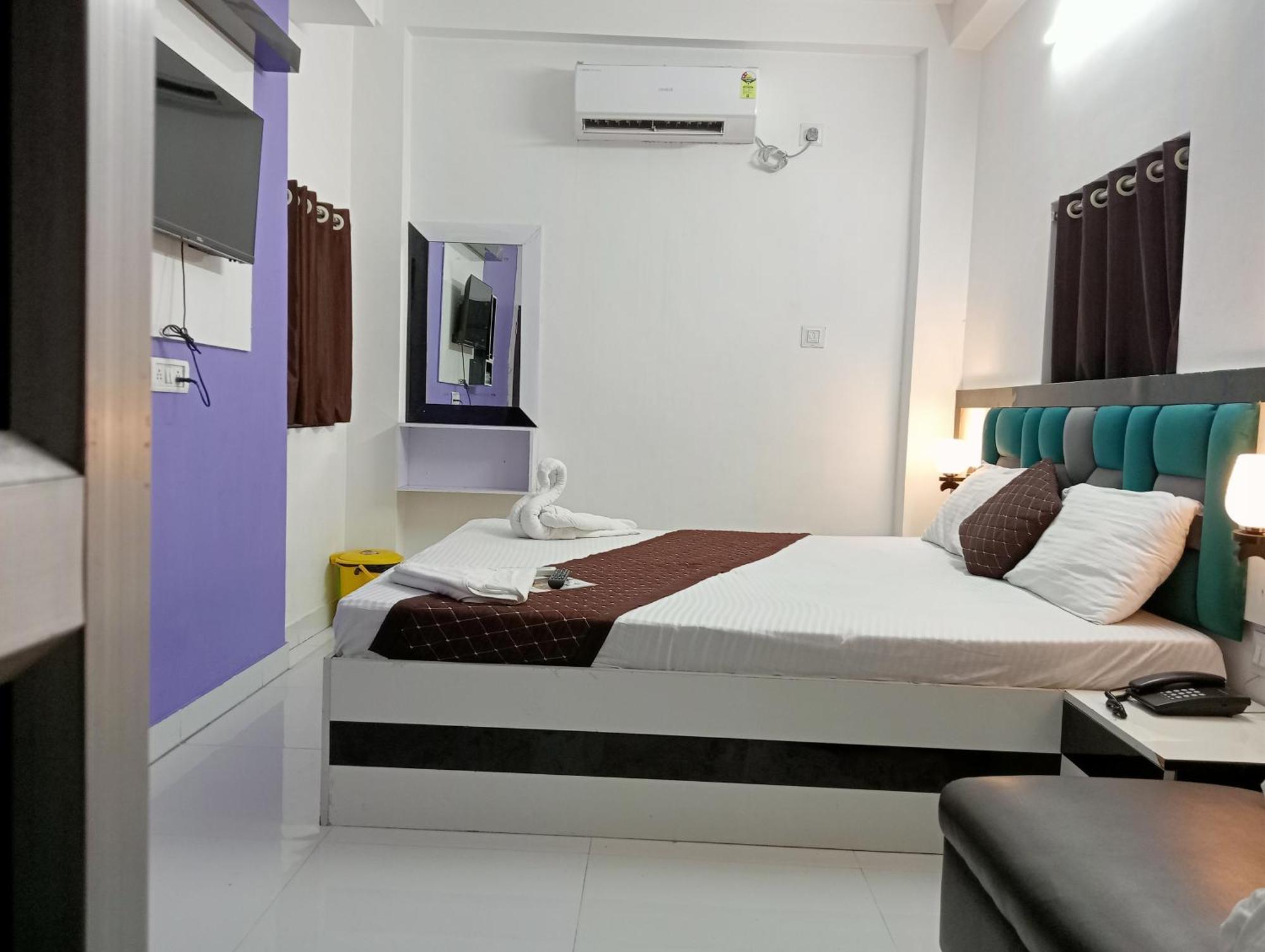 כלכותה Hotel Green Leaf מראה חיצוני תמונה